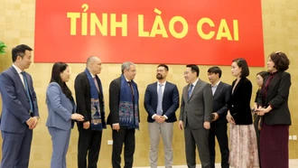 Chủ tịch UBND tỉnh Nguyễn Tuấn Anh tiếp xã giao Đoàn công tác Đại sứ quán Azerbaijan và Kazakhstan tại Việt Nam