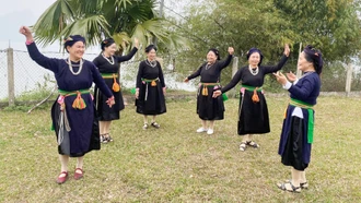 Hoàn thiện, phát huy hiệu quả thiết chế văn hóa cơ sở