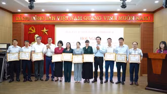 Đảng ủy Các cơ quan Đảng tỉnh tổng kết 10 năm thực hiện Chỉ thị 05 của Bộ Chính trị 