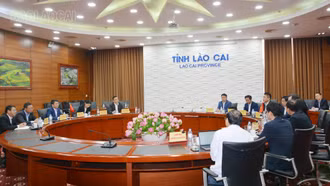 Phó Chủ tịch UBND tỉnh Nguyễn Thành Sinh làm việc với Đoàn đại biểu châu Hồng Hà