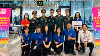 Gặp lại giữa mùa Xuân 