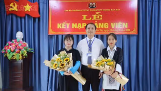 Chi bộ Trường PTDT Nội trú THCS và THPT huyện Bát Xát: Kết nạp 2 đảng viên là học sinh