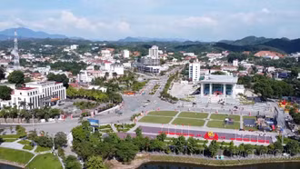 Hướng tới mục tiêu lớn và hành động ngay từ cơ sở