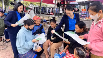 Đa dạng hình thức tuyên truyền bảo hiểm xã hội, bảo hiểm y tế