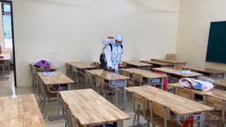 Chủ động vệ sinh môi trường, phòng chống dịch bệnh sau lũ