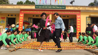 Trưởng Ban Tổ chức Tỉnh ủy Phạm Toàn Thắng dự Ngày hội Đại đoàn kết tại thôn Tông Pình Cại, xã Lâm Thượng