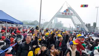 Nhộn nhịp hoạt động du lịch Cửa khẩu quốc tế Lào Cai ngày đầu kỳ nghỉ lễ