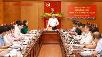 Mỗi người và cả tập thể cùng cố gắng, việc khó đến đâu cũng sẽ được giải quyết