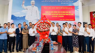 Những người kể chuyện nơi miền biên viễn