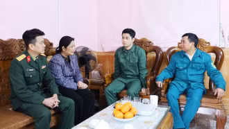 Sẵn sàng lên đường tòng quân