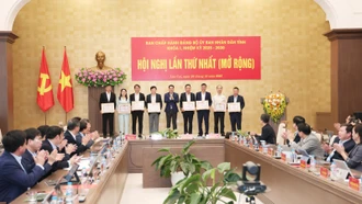 Tập trung lãnh đạo bảo đảm tốc độ tăng trưởng kinh tế đạt 2 con số trong năm 2026