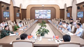 Chính phủ họp trực tuyến triển khai các giải pháp khắc phục hậu quả bão số 10