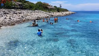 Báo quốc tế ca ngợi Nha Trang là điểm đến tuyệt vời cho phiêu lưu và ẩm thực biển