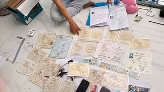 Triệt xóa đường dây làm giả giấy tờ quy mô lớn tại Bình Dương