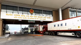 Giá trị xuất - nhập khẩu qua các cửa khẩu của Lào Cai 4 tháng đạt 440,23 triệu USD