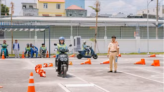 Miễn thi lý thuyết bằng lái xe máy nếu đã có bằng lái xe ô tô