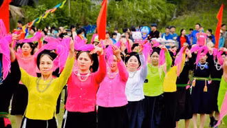 Nâng cao vị thế phụ nữ xã Lâm Thượng qua hoạt động văn hóa, thể thao