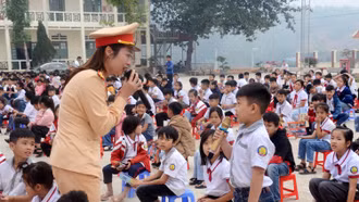 Nâng cao ý thức tham gia giao thông đường sắt cho học sinh