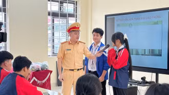 Hiệu quả Tiết học cùng chiến sĩ cảnh sát giao thông ở Bảo Thắng