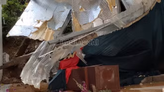 Khẩn cấp di chuyển 25 hộ dân ra khỏi khu vực sạt lở nguy hiểm