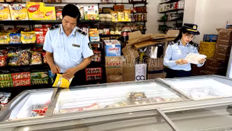 Kiểm soát thị trường trong mùa mưa bão