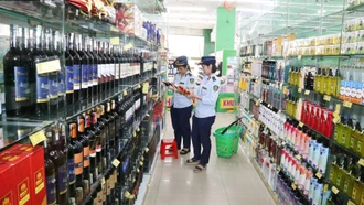 Siết chặt quản lý, bảo đảm ổn định thị trường trước Tết Nguyên đán
