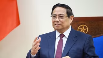 Thủ tướng Phạm Minh Chính điện đàm với Thủ tướng Algeria, đề nghị hỗ trợ Việt Nam bảo đảm an ninh năng lượng