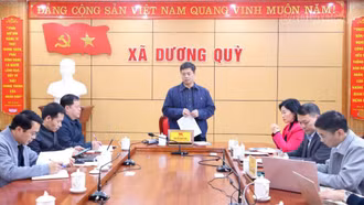 Chủ nhiệm Ủy ban Kiểm tra Tỉnh ủy Nguyễn Minh Toàn làm việc tại xã Dương Quỳ