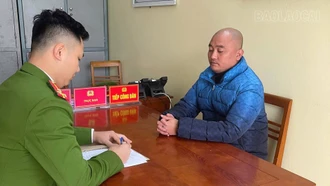 Công an tỉnh Lào Cai vận động thành công đối tượng truy nã ra đầu thú