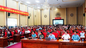 Thuế cơ sở 7 tỉnh Lào Cai tuyên truyền chính sách mới cho hơn 400 hộ, cá nhân kinh doanh