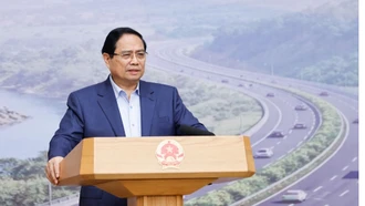 Thủ tướng Phạm Minh Chính: "Dứt khoát không chia nhỏ gói thầu"