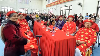 Xã Bát Xát và Cốc San tổ chức mừng thọ cho người cao tuổi tại địa phương