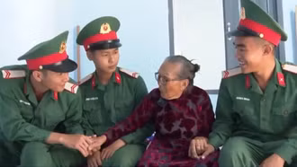 Bàn giao 175 nhà mới trong Chiến dịch Quang Trung