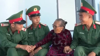 Bàn giao 175 nhà mới trong Chiến dịch Quang Trung