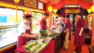 Ra mắt giao diện mới đoàn tàu “Hành trình kết nối di sản miền Trung”