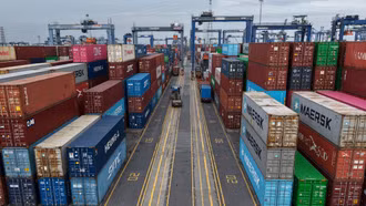 Doanh nghiệp Việt tận dụng 'khoảng đệm' khi Mỹ áp thuế bổ sung 10%