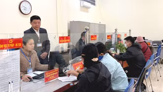 Không để "lỡ nhịp" trong hành trình số