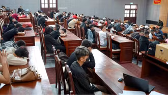 344 người sập bẫy 'việc nhẹ lương cao' ở Campuchia được trả về nước