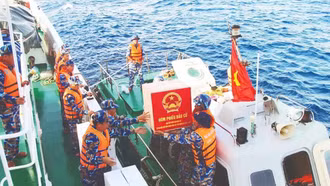 Những lá phiếu sớm giữa trùng khơi Trường Sa