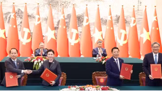 Lễ ký một số văn kiện hợp tác tiêu biểu giữa Việt Nam và Trung Quốc