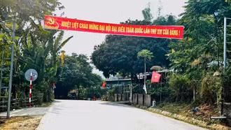 Đảng viên đi trước trong xây dựng nông thôn mới ở Bản Xèo