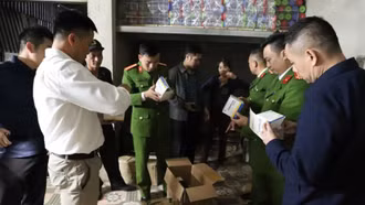 Triệt phá đường dây sản xuất thuốc đông y tăng cân giả