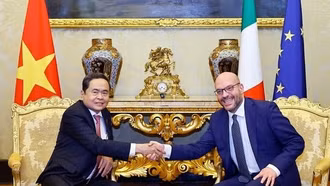 Chủ tịch Quốc hội Trần Thanh Mẫn hội đàm với Chủ tịch Hạ viện Italia