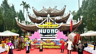 Chính thức khai hội chùa Hương 2026