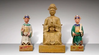 Cận cảnh bộ tượng bảo vật quốc gia gốm men nhiều màu Tam quan Đại đế