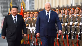 Triều Tiên bắn 21 loạt đại bác đón Tổng thống Belarus