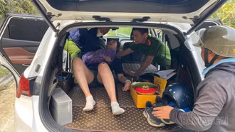 Công an xã Bản Hồ kịp thời cứu hộ 2 du khách Nam Phi gặp nạn