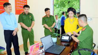 Xã Lâm Thượng khai trương điểm cấp căn cước phục vụ Nhân dân