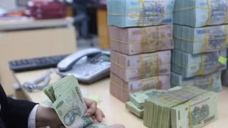 30 ngân hàng tăng lãi suất huy động