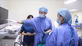 Bệnh viện K trang bị máy nội soi phóng đại 150 lần phát hiện ung thư sớm